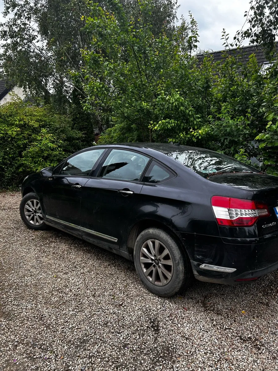 Car - Image 3