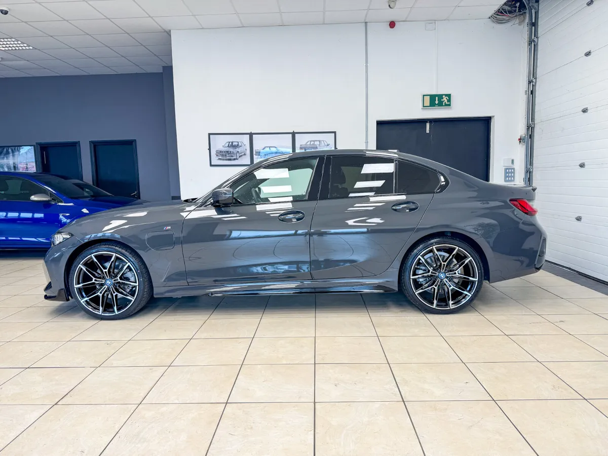 BMW 330E MSPORT - Image 4
