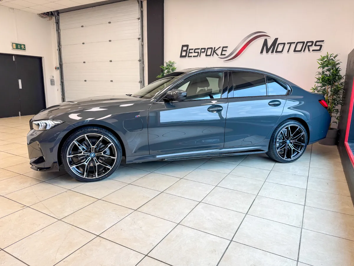 BMW 330E MSPORT - Image 3