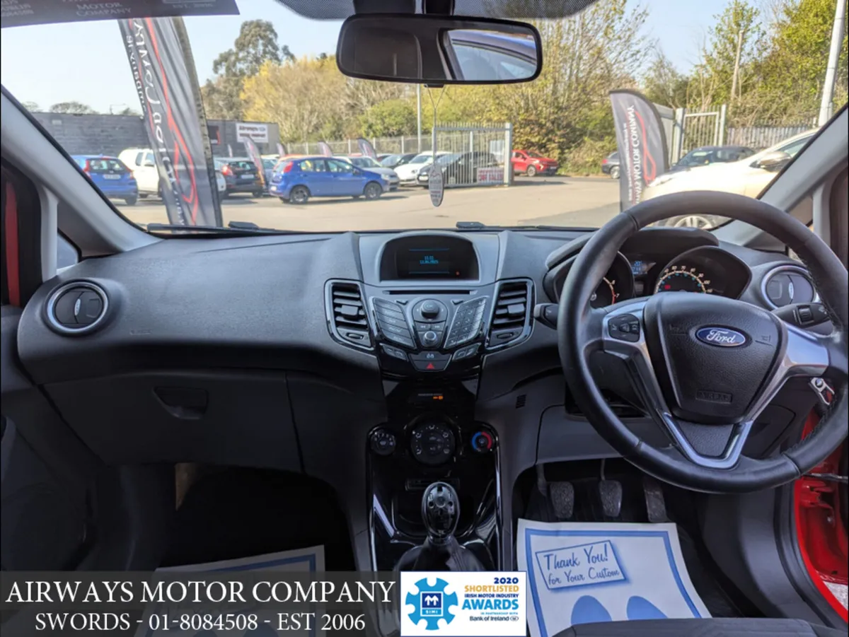 Ford Fiesta 1.25 ZETEC  * 5 SPEED MANUAL * PHONE * - Image 4