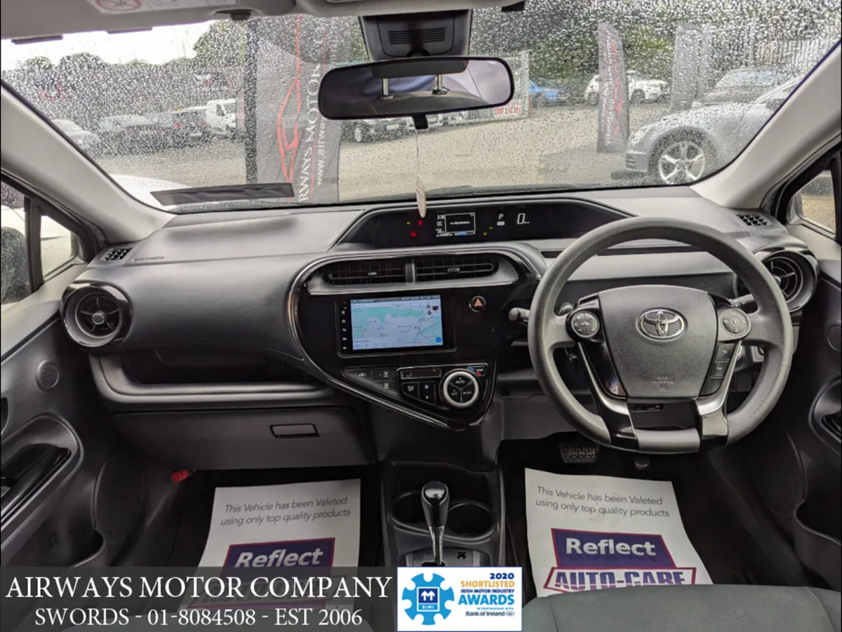 Toyota Aqua * 1.5 HYBRID * DELUXE EDITION*  AUTO * - Image 4