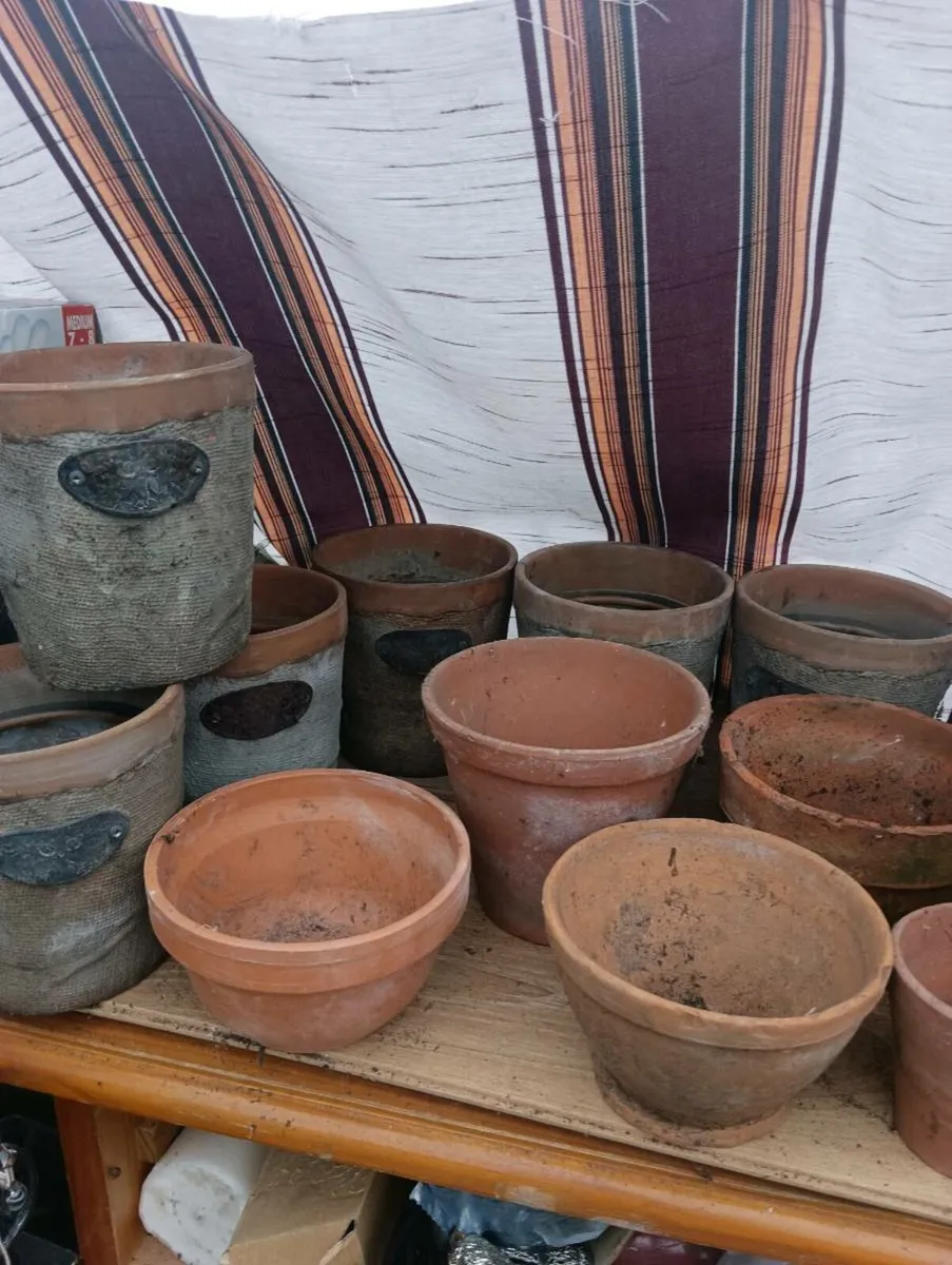 20 beautiful terracotta pots,60 Euro for lit - Image 3