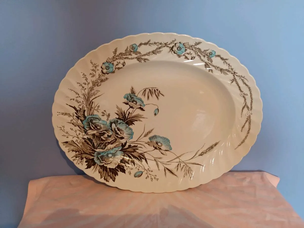 Vintage  Clarice Cliff Dinnerware  Platter - Image 2