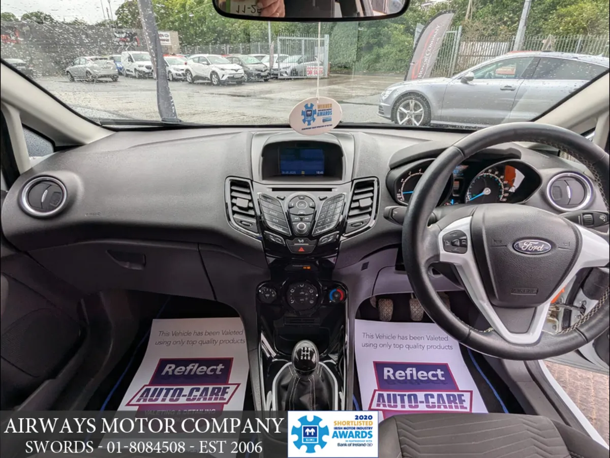 Ford Fiesta *WHITE EDITION*1.25 ZETEC  * 5 SPEED M - Image 4