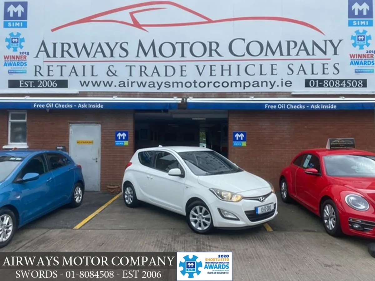 Hyundai i20 ACTIVE * 1.2 * 5 SPEED MANUAL * LOW MI - Image 1