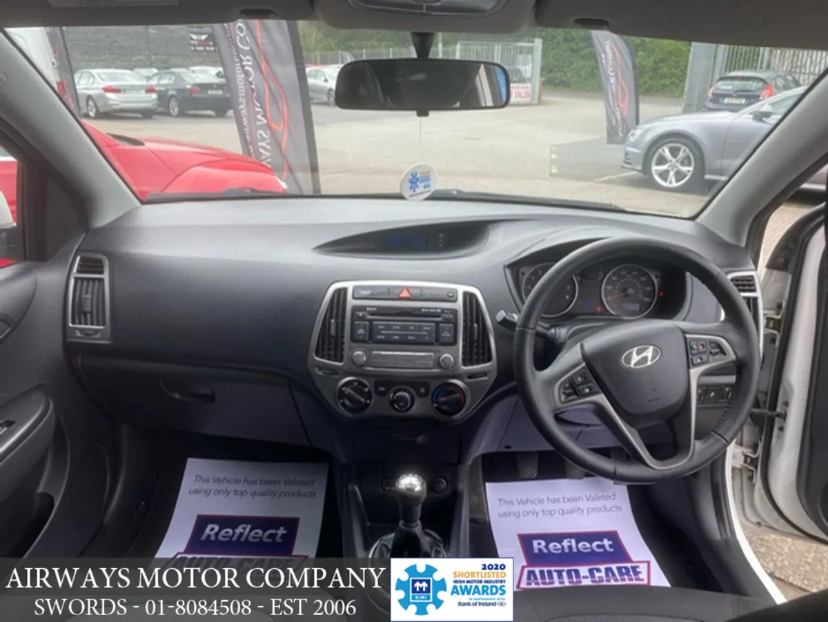 Hyundai i20 ACTIVE * 1.2 * 5 SPEED MANUAL * LOW MI - Image 4