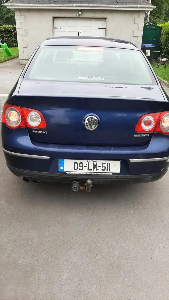 Volkswagen Passat 2009 - Image 3