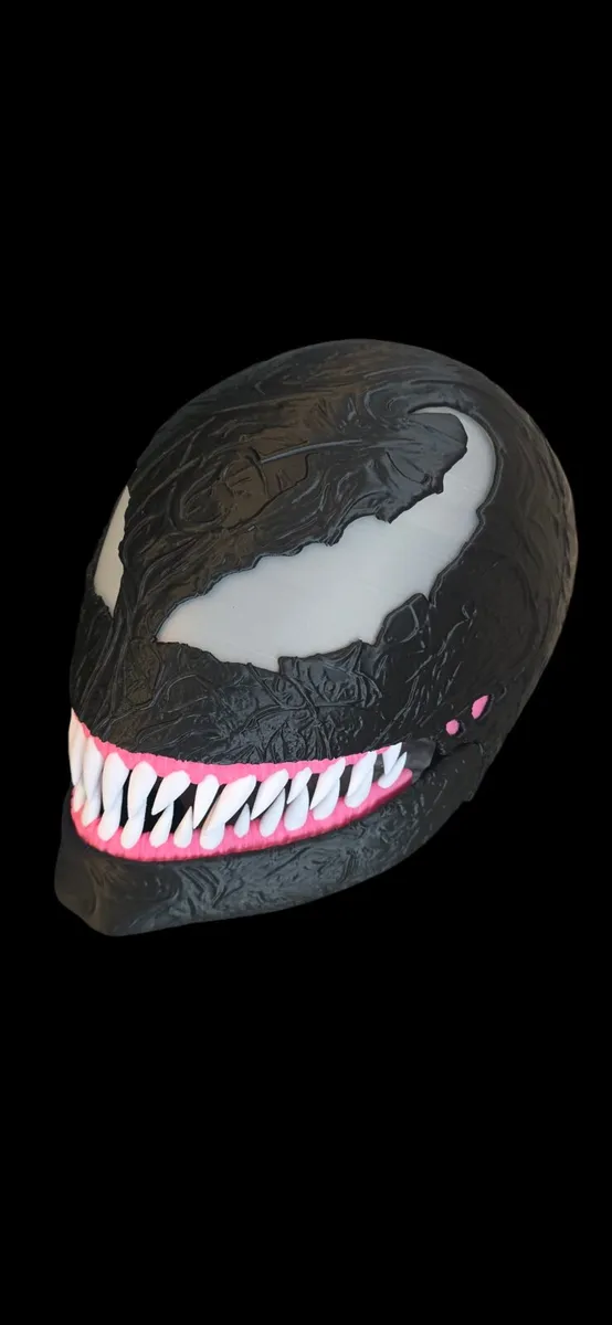 Venom Helmet - Optional Stand - Image 1