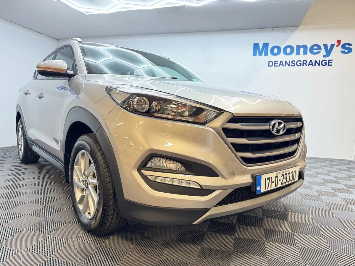Hyundai Tucson 1.7 D Executive 2WD - Image 1