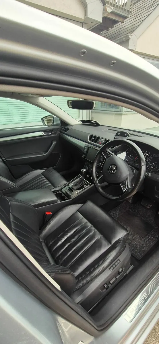 Skoda Superb 2016 - Image 3