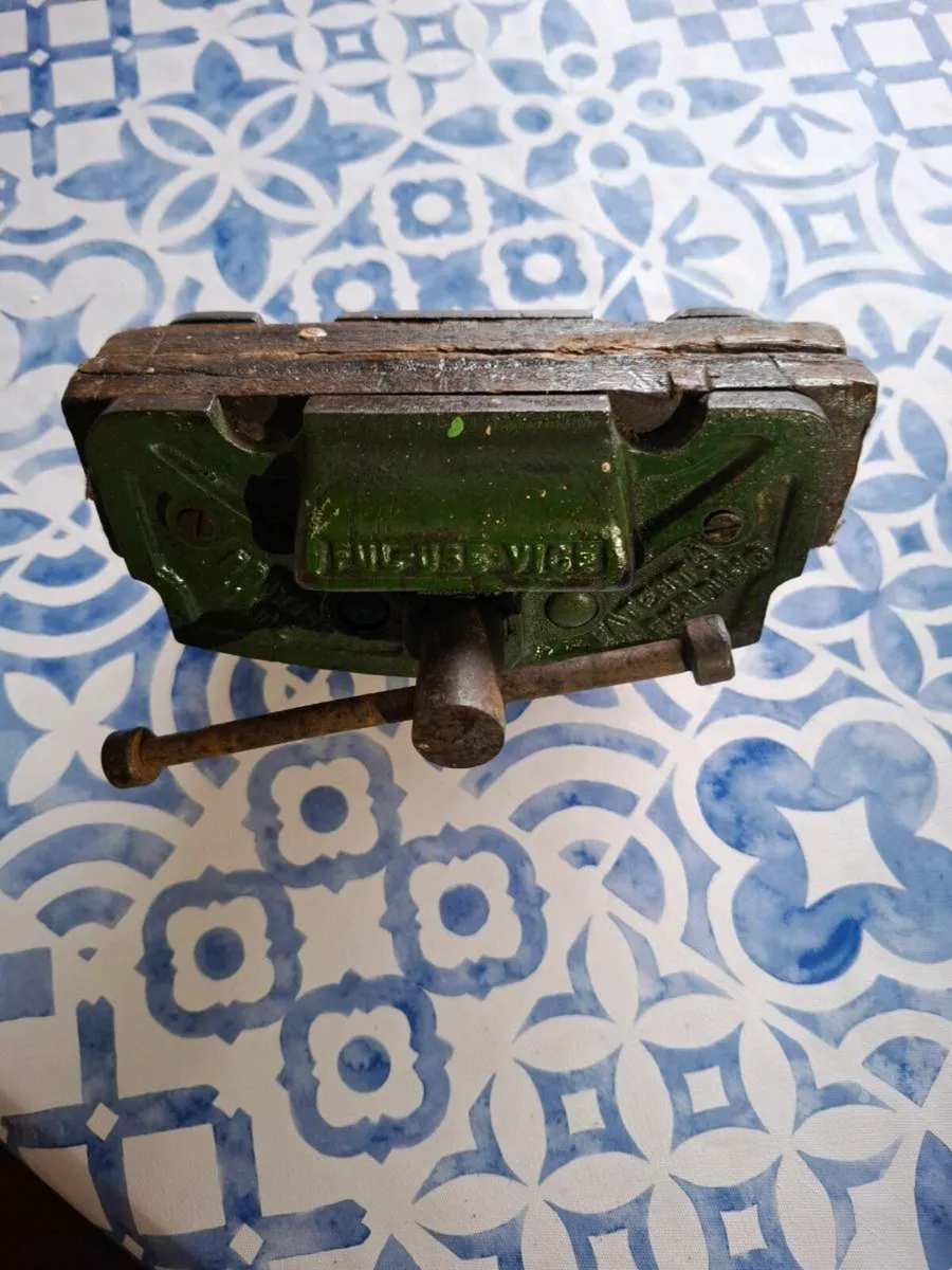 Carpenters vice - Image 1
