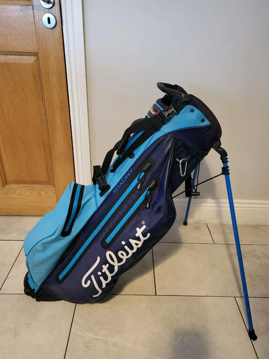 Titleist Stadry Stand Bag - Image 1