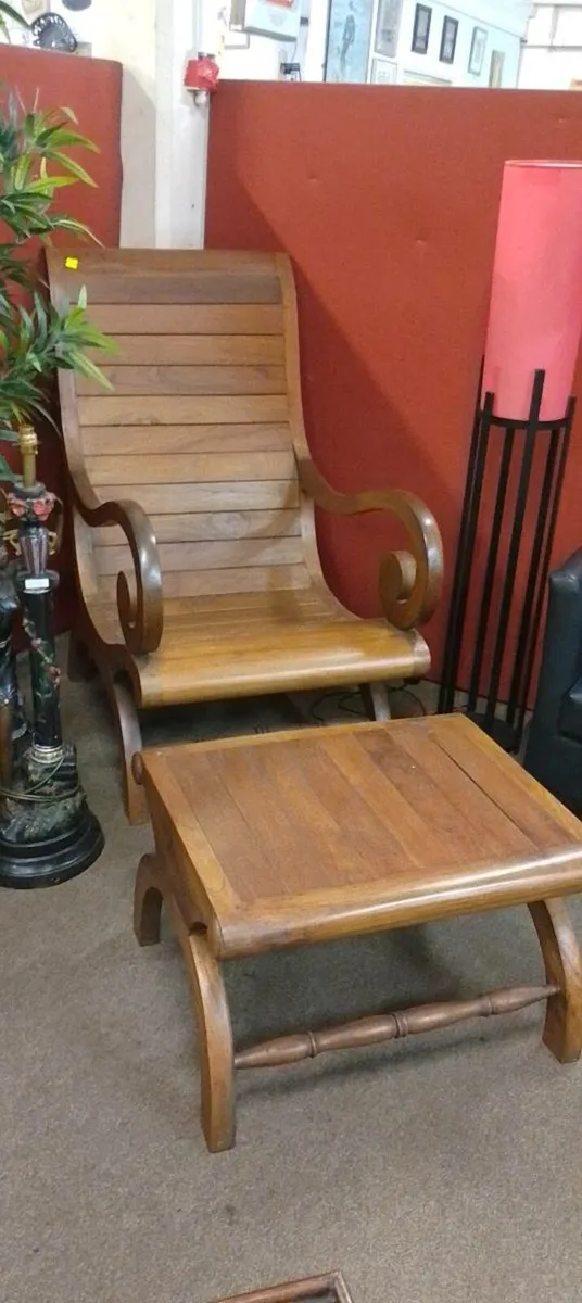 Oversized Hardwood Plantation Style Deck Chair - Image 1