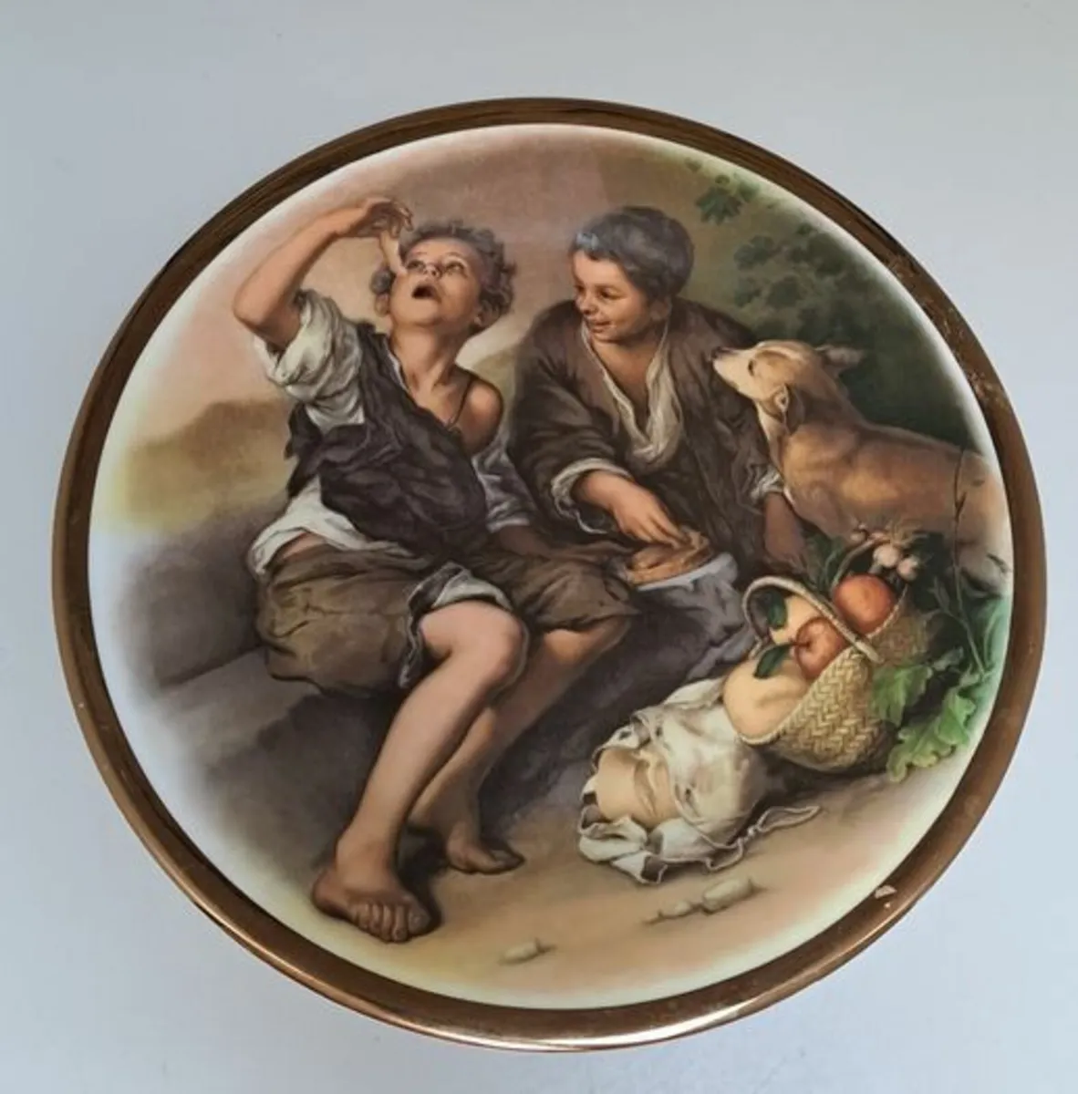 No 2 The Beggar Boys Wall plate - Image 1