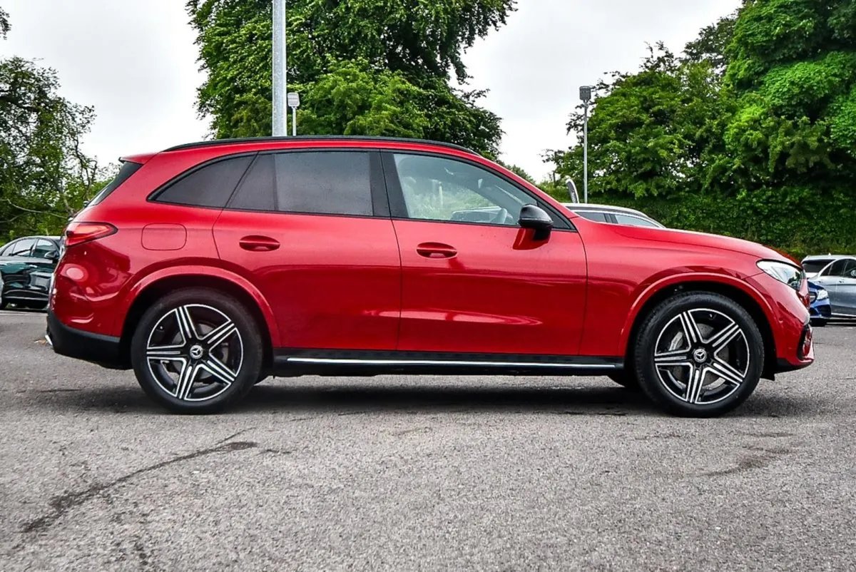 Mercedes-Benz GLC-Class 220d AMG 4matic Night Pac - Image 3