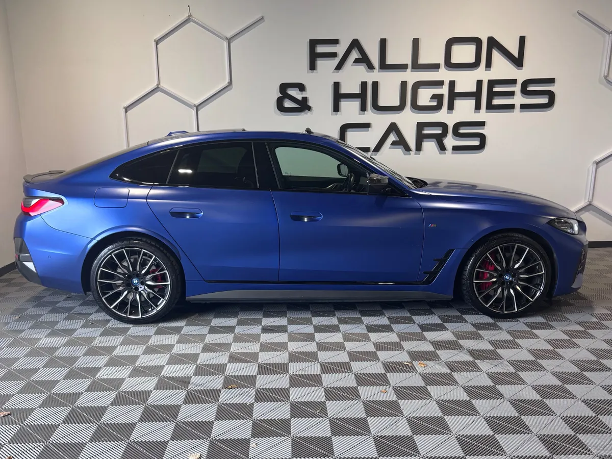BMW I4 M50 544BHP // RED LEATHER // SUNROOF - Image 4