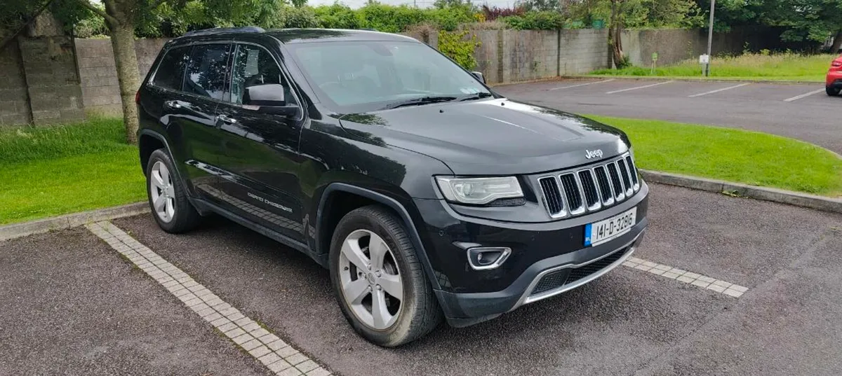2014 Jeep Grand Cherokee 5 Seater Crewcab - Image 3