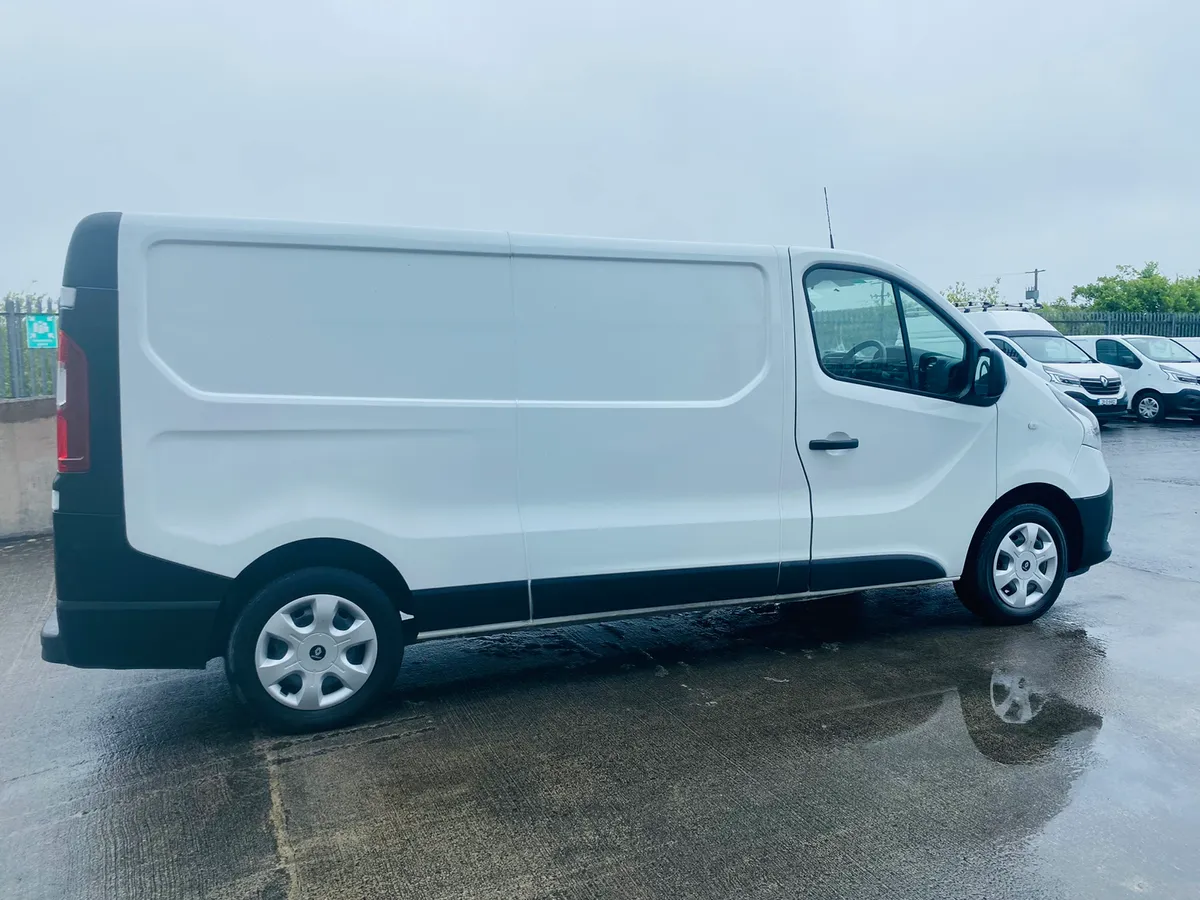212 Renault Trafic 2.0 120bhp LWB €14,450 + VAT - Image 4
