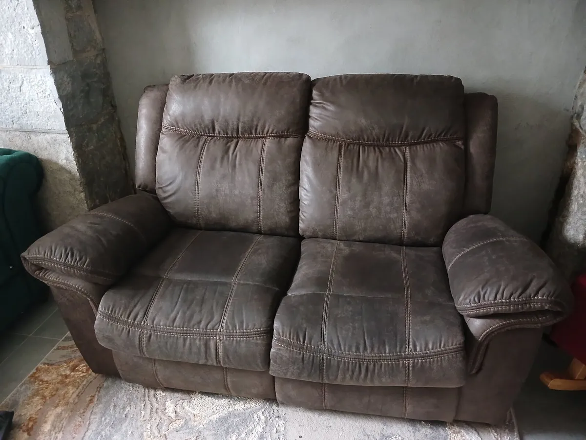 2 seater recliner