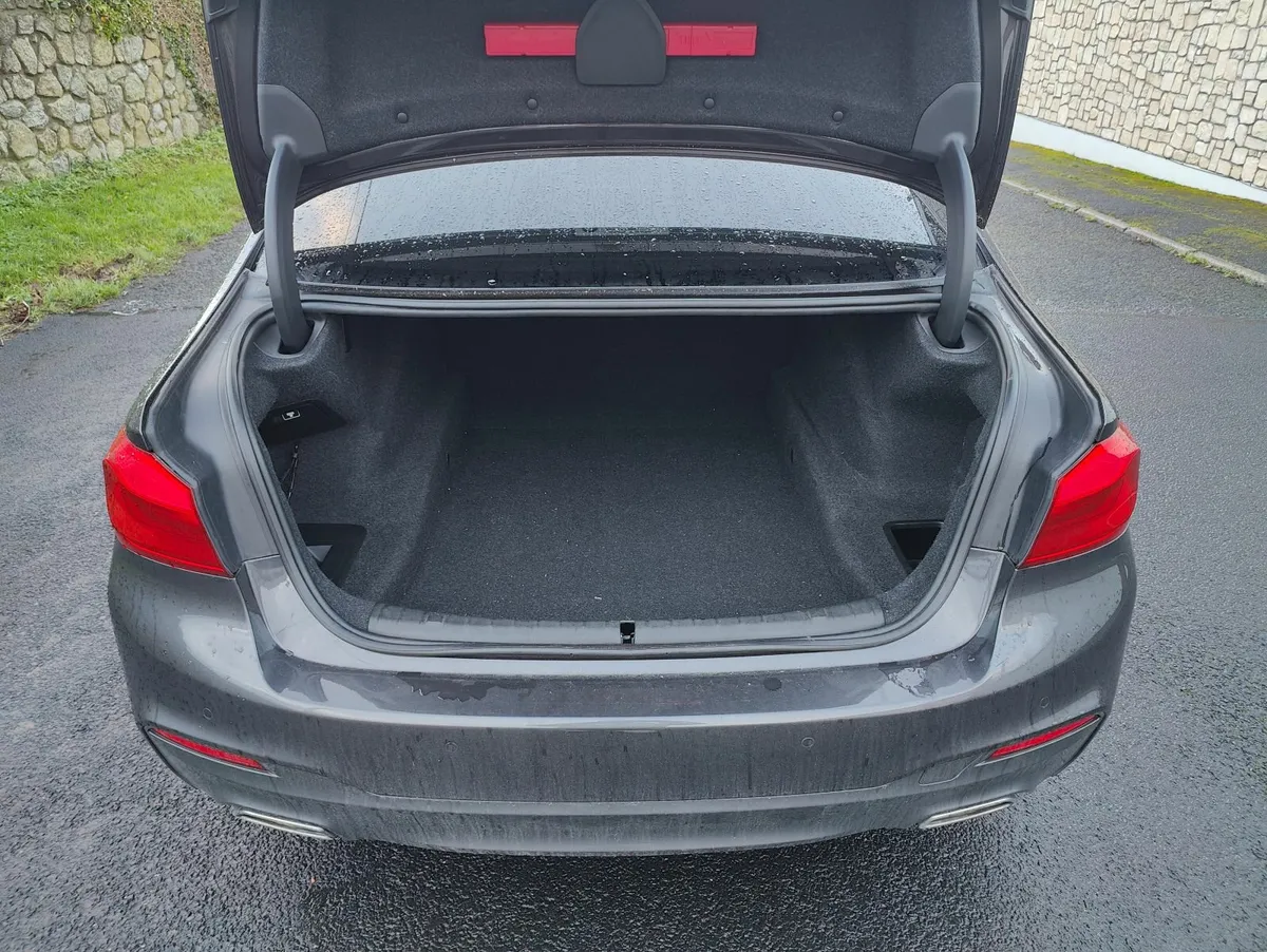 BMW 5-Series 2017 - Image 3