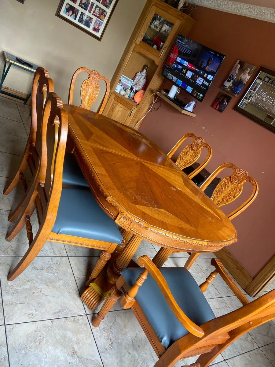 Table & Chairs - Image 1