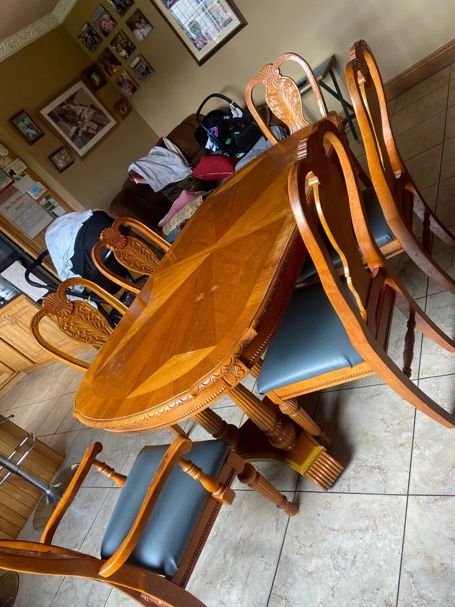 Table & Chairs - Image 2