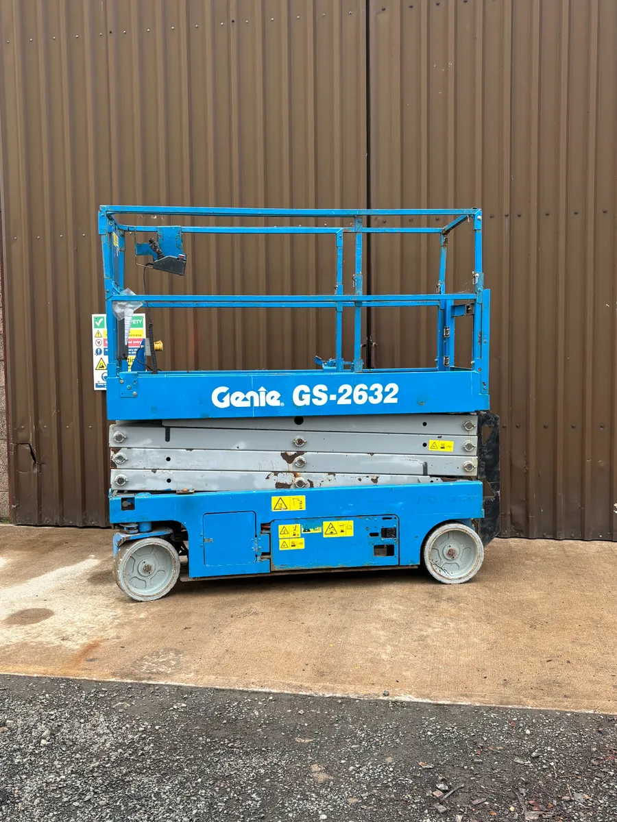 2015 Genie GS2632 Eletric Scissor Lift - Image 1