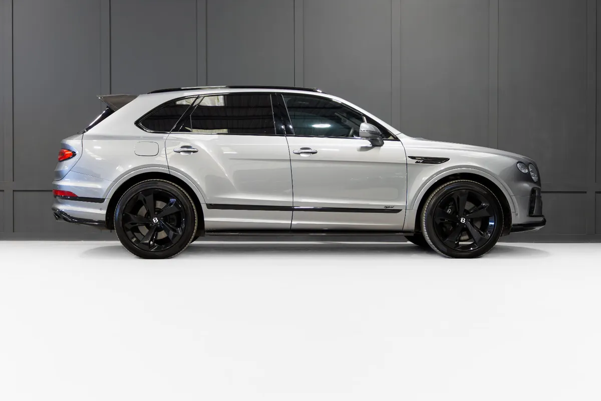 222 Bentley Bentayga V6 Hybrid 5 Seat N1 Crewcab - Image 2