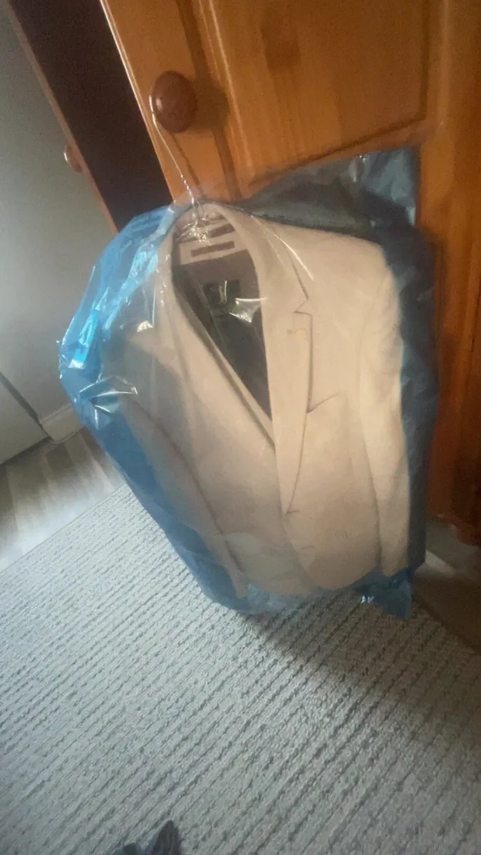 Suit - Image 2