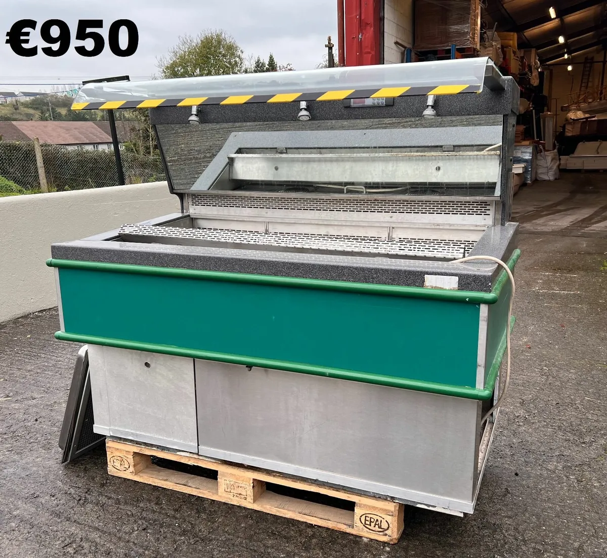 Commercial Beverage Machines, filter & fridge - Image 1