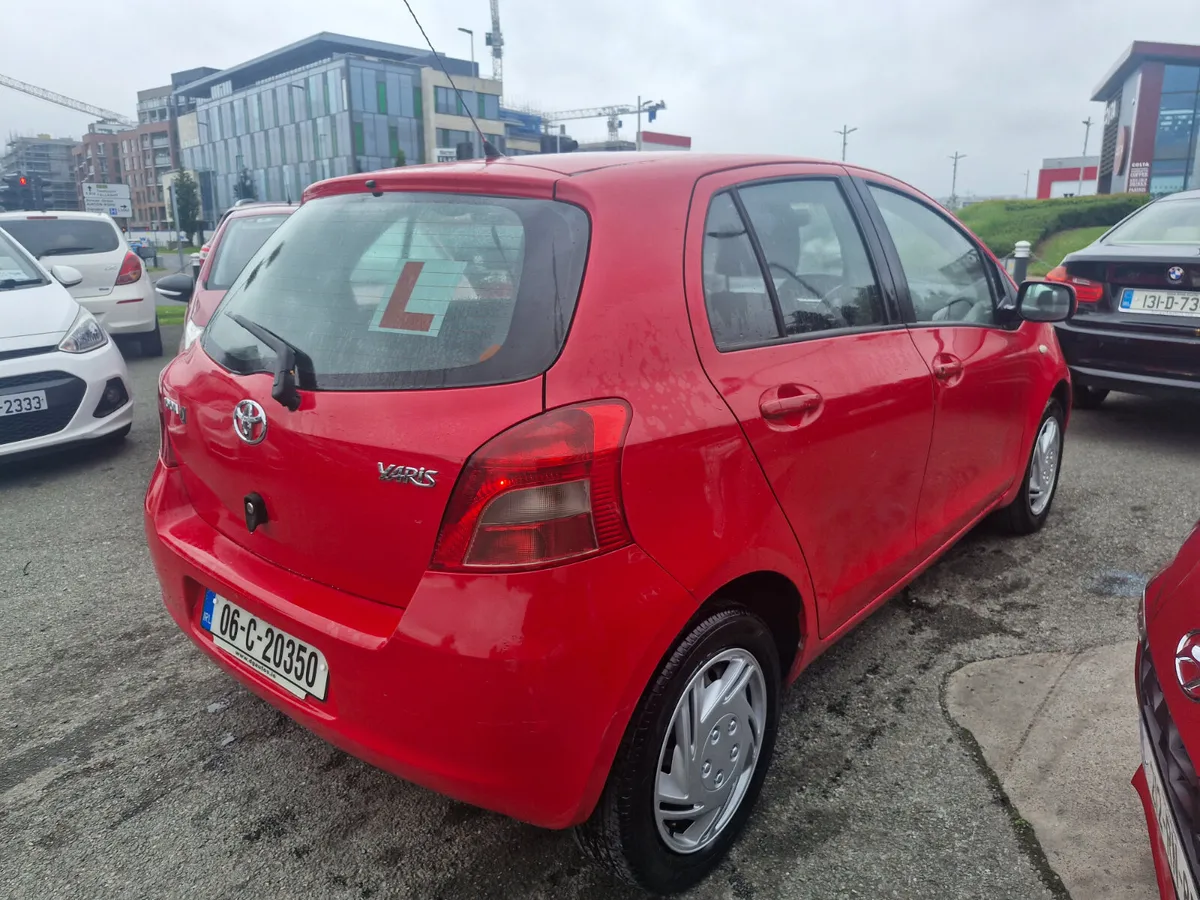 Toyota Yaris 2006 - Image 4