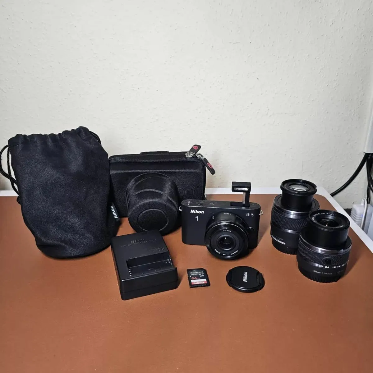 Nikon 1 J2 digital mirrorless camera - Image 1