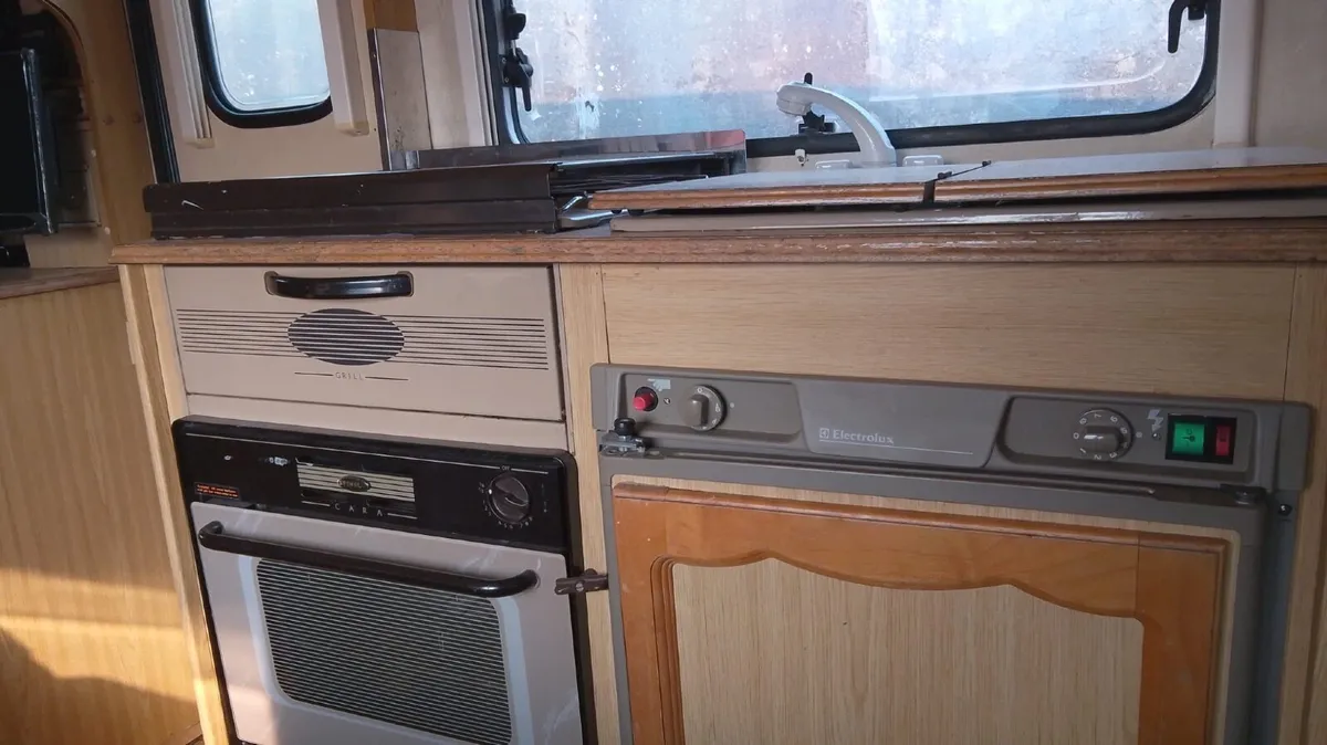 Camper - Image 2
