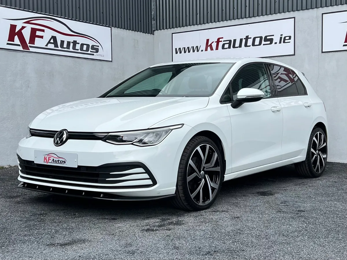 Volkswagen Golf Life 2.0TDI 6 Speed Manual 115bhp - Image 1