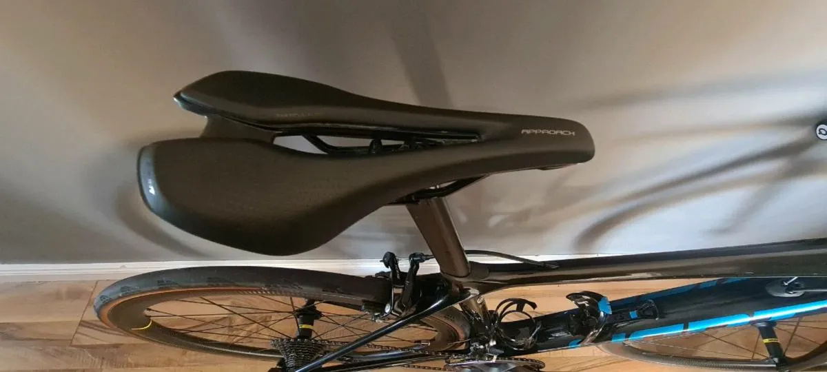 2021 Giant TCR - Image 3