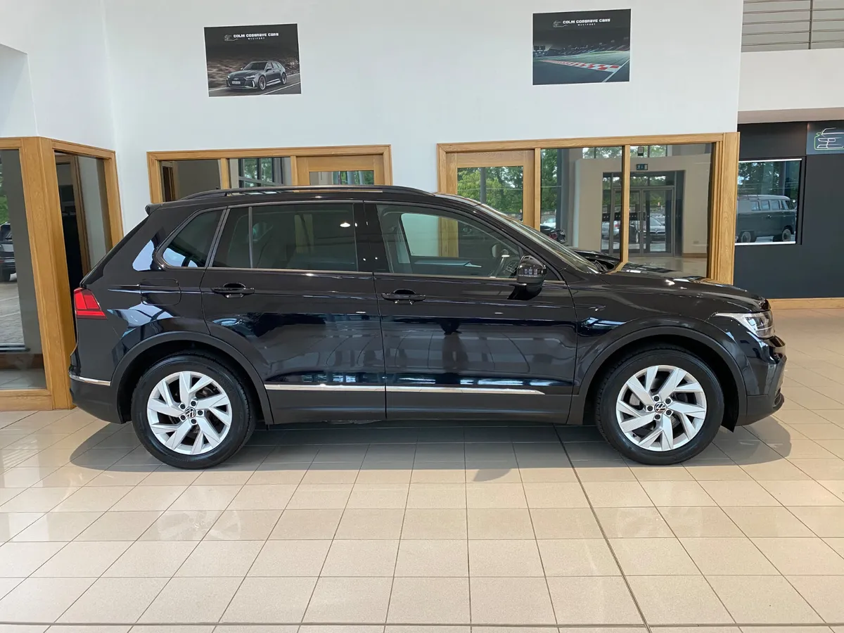 Volkswagen Tiguan 2021 - Image 2