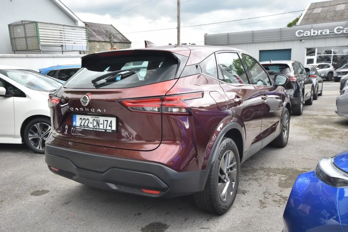 Nissan QASHQAI 1.3 PET Mild Hybrid SV - Image 4