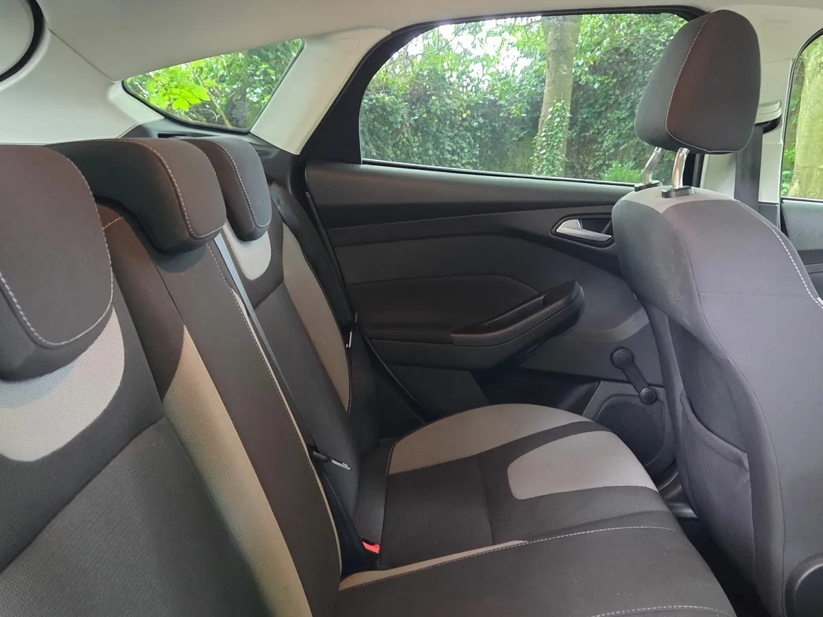 142 FORD FOCUS 1.6 TDCI ZETEC-S - Image 2