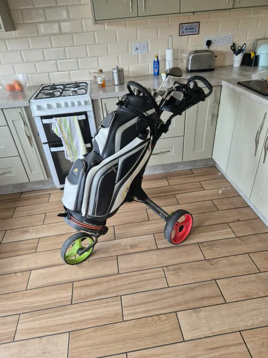 Golf Set & 3 Wheel Trolley - Image 1