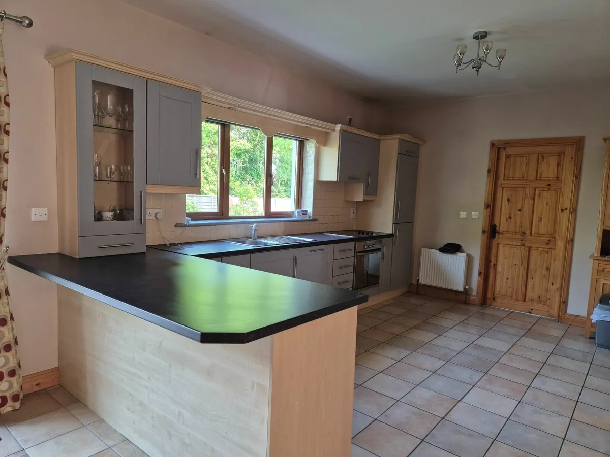 Kitchen - Image 2