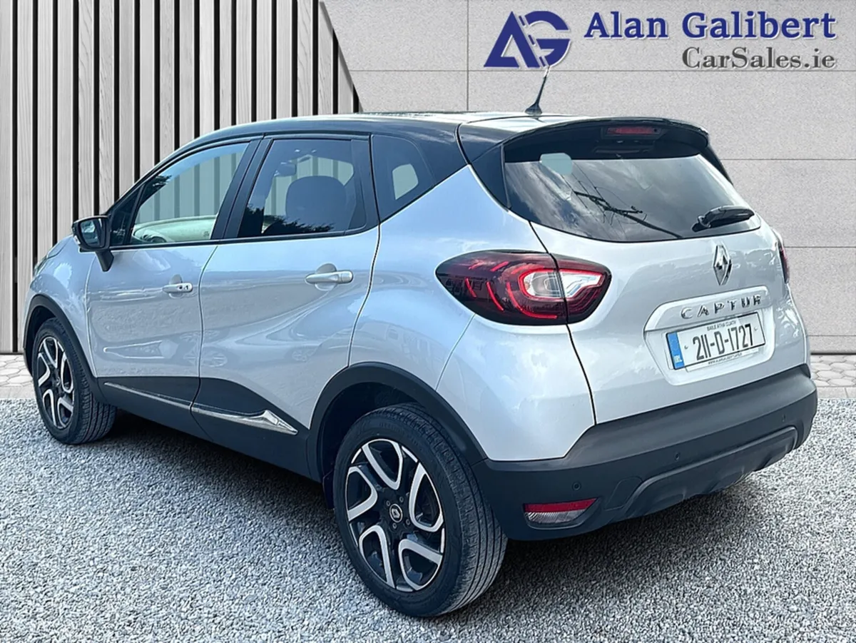 Renault Captur ICONIC 1.0 TCE €86 PW - Image 2