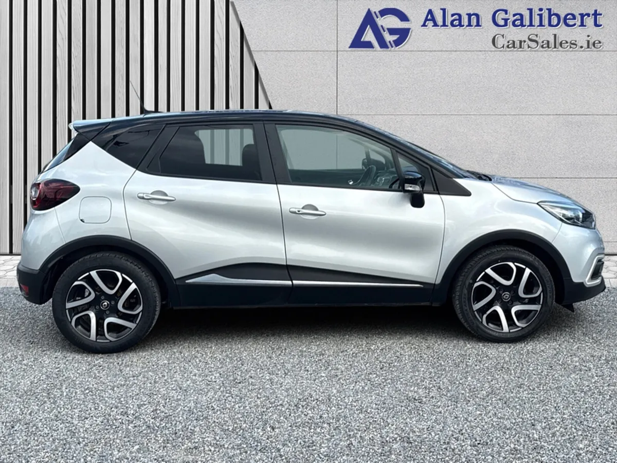 Renault Captur ICONIC 1.0 TCE €86 PW - Image 3