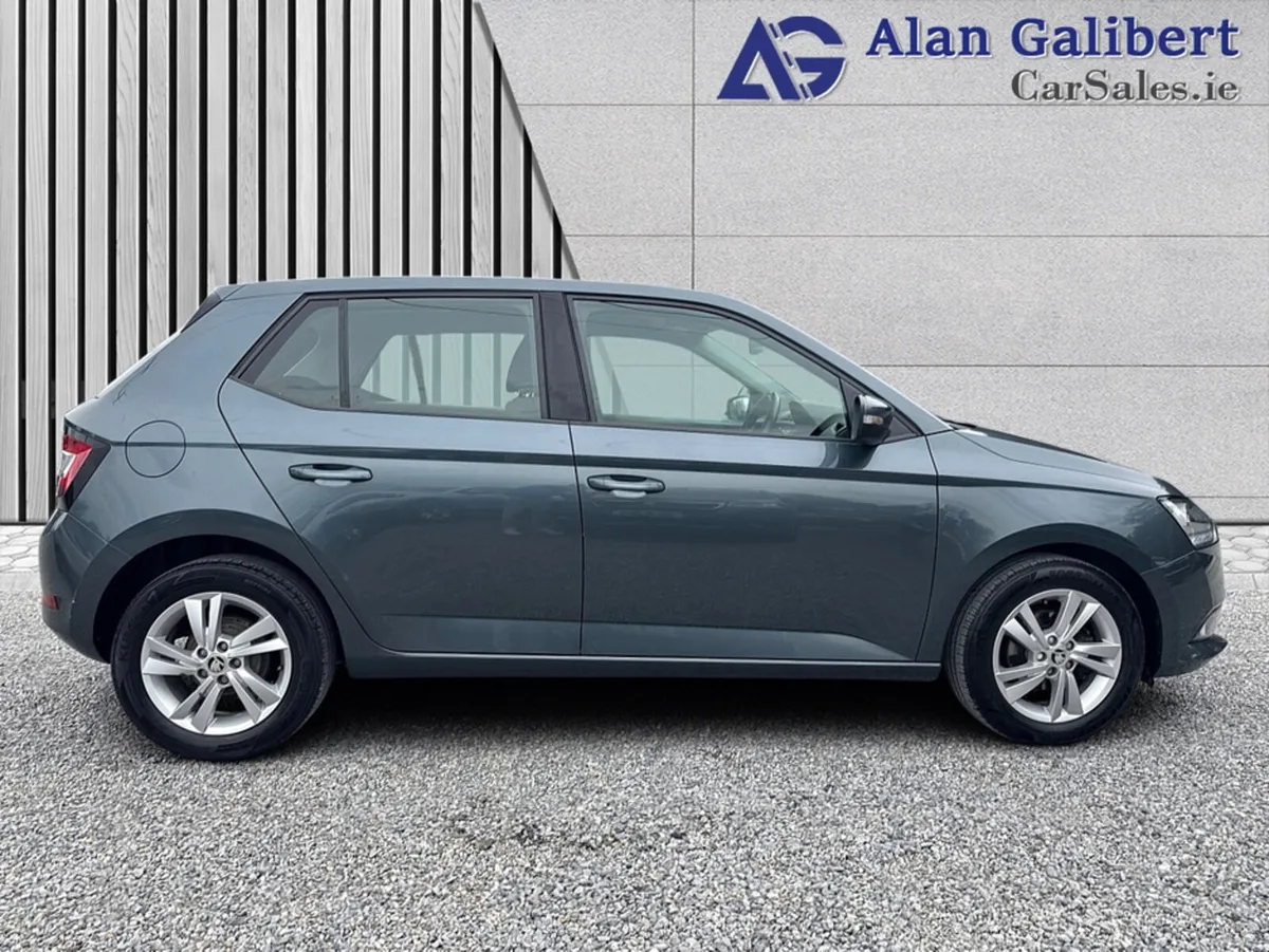 Skoda Fabia AMBITION 1.0 Petrol Apple Carplay €67 - Image 3