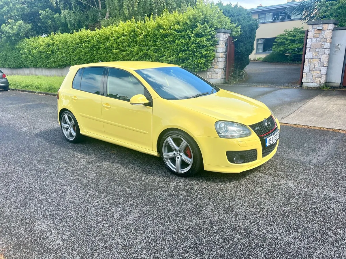 2009 VW Golf GTI Pirelli Edition - Image 2