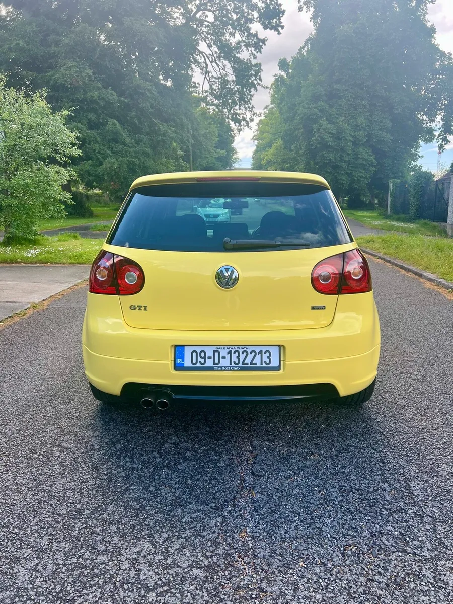 2009 VW Golf GTI Pirelli Edition - Image 4
