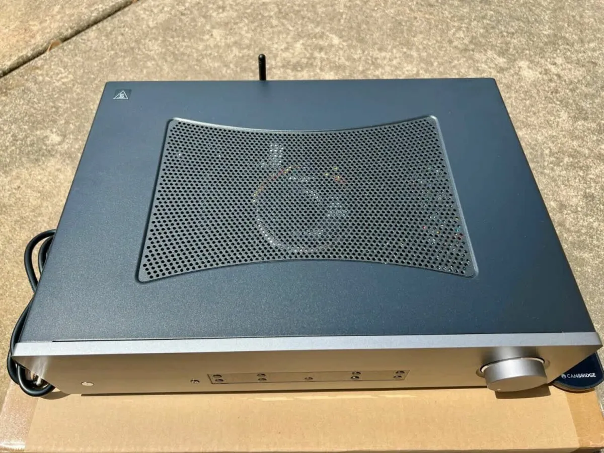 Cambridge Audio CXA81 Integrated Stereo Amplifier - Image 3
