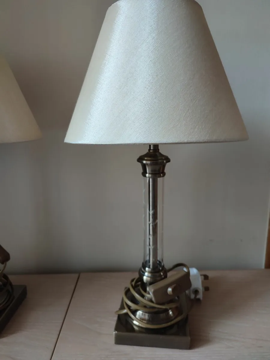 2 bedside lamps - Image 2