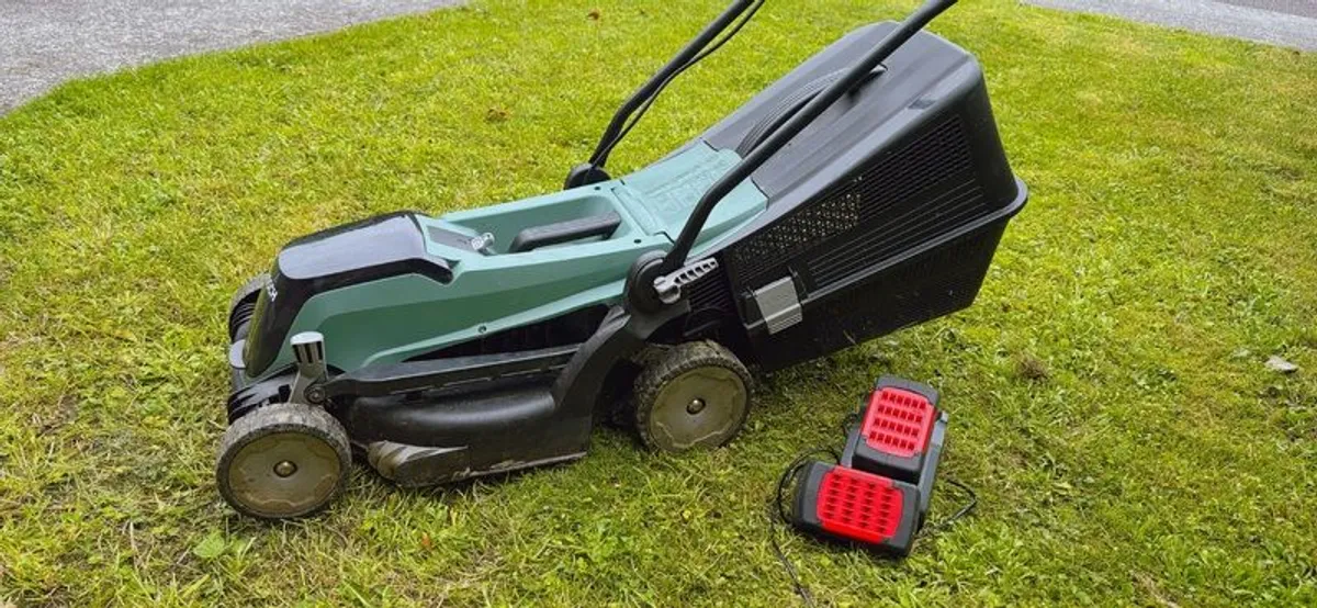 BOSCH EasyRotak 36-550 Battery Lawnmower 2x36 V - Image 2