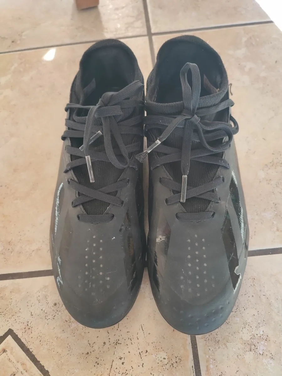 Football shoes - 4.5 - Image 1