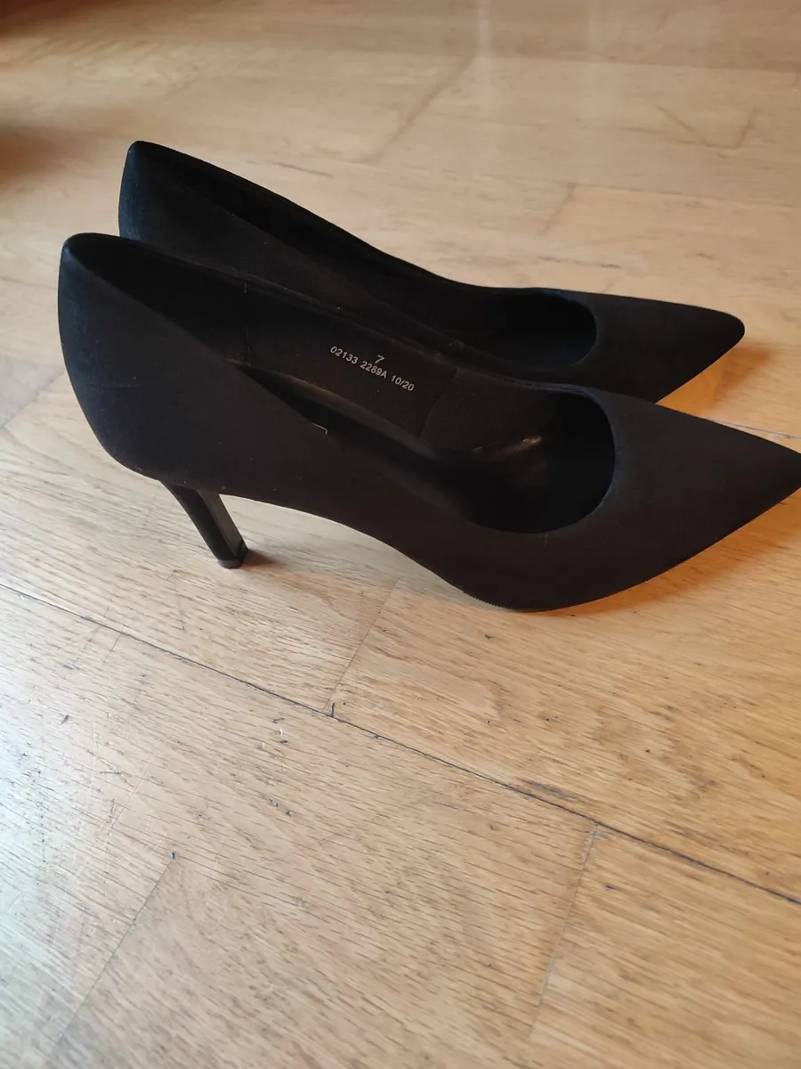 High heels - worn once - Image 4
